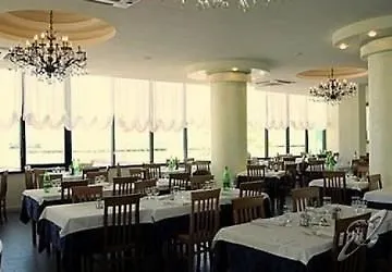 Hotel Classic - Azzurro Club Lido Di Savio 3*,